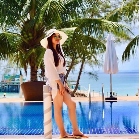 Indra Koh Rong Resort Derm Tkov Village Bagian luar foto